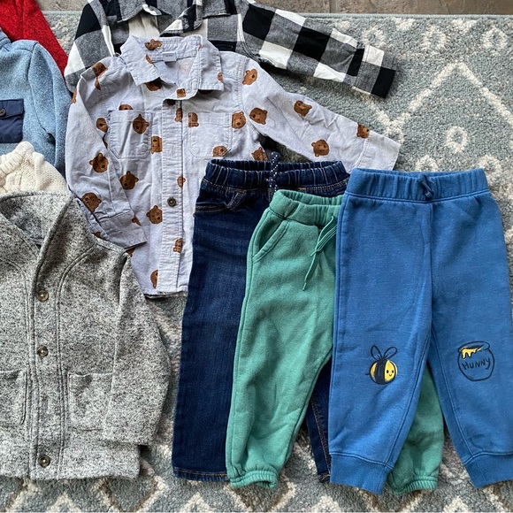 Bundle of 18-24 Months Boys/Unisex Clothing - Picture 3 of 3